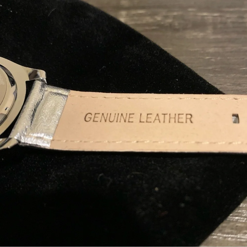 Brand New (NWOT)‎ Rousseau Ladies Watch